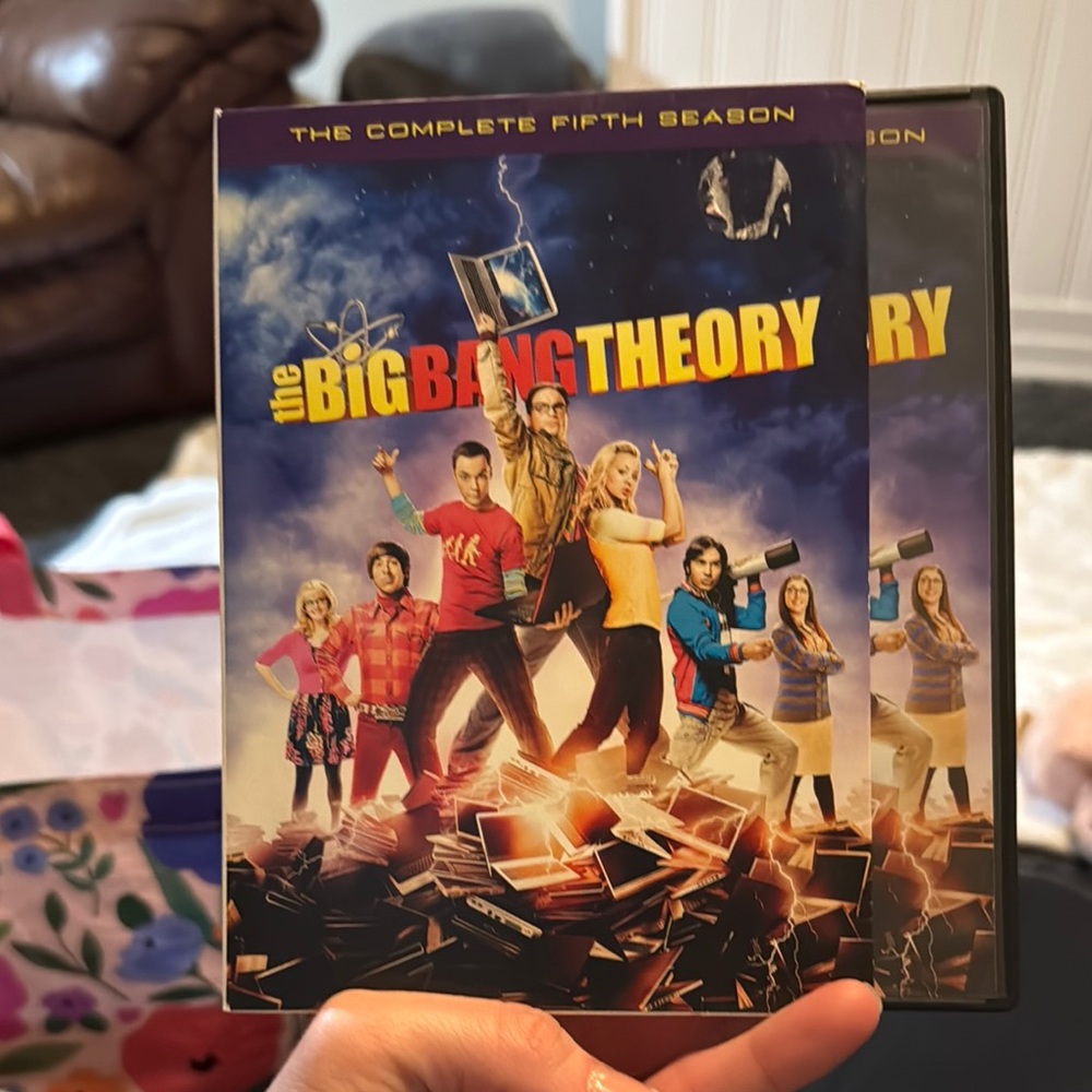 The Big Bang Theory Season 5 DVD - Picture 5 of 6
